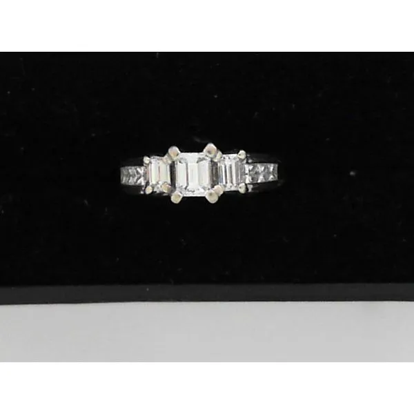 Engagement Ring Golden Sails Jewelers, Inc. Saint Petersburg, FL