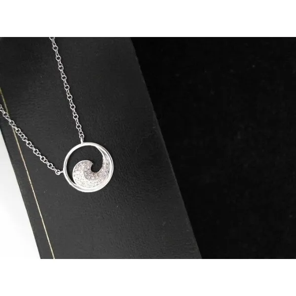 Diamond Pendant Golden Sails Jewelers, Inc. Saint Petersburg, FL