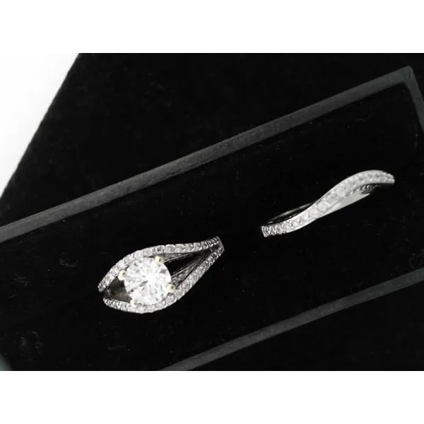 Diamond Wedding Set Golden Sails Jewelers, Inc. Saint Petersburg, FL