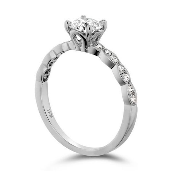 Hearts On Fire Lorelei Floral Solitaire Engagement Ring Image 3 Goldstein's Jewelers Mobile, AL