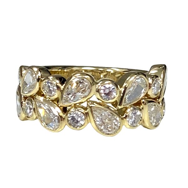 Crisscut New York L’Amour Crisscut® Pear-Shape & Crisscut® Round Diamond Band Graham Jewelers Wayzata, MN