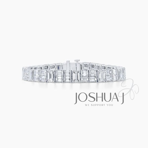 Joshua J Emerald Cut Diamond Tennis Bracelet in White Gold Graham Jewelers Wayzata, MN
