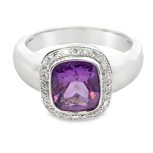 ESTATE 18kw 7x8mm Amethyst diamond halo ring size 6.5 Graham Jewelers Wayzata, MN