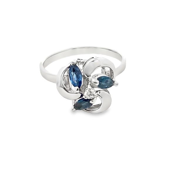 ESTATE 14kw HT .54ct sapphire ring with .03ctw rbc HI I2 diamond Graham Jewelers Wayzata, MN