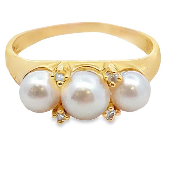 ESTATE 14ky Pearl and diamond ring Graham Jewelers Wayzata, MN
