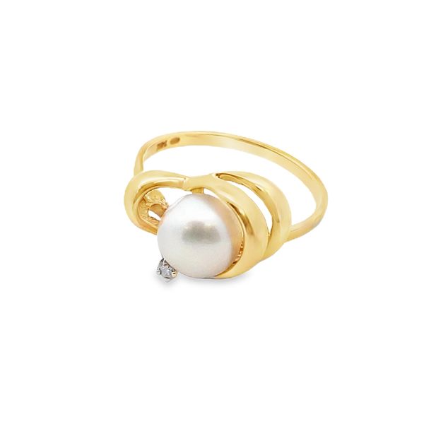 ESTATE 14ky freshwater pearl solitaire ring with .01ct single cut I1 JK diamond Graham Jewelers Wayzata, MN