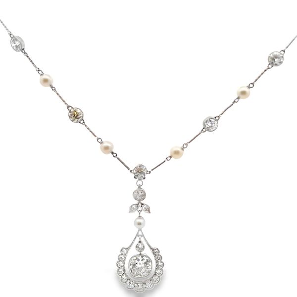 ESTATE  Georgian Platium 2.31ctw OMC I SI2 center, 5.32ctw OEC Dia G-I SI1-I3  by Yard with pearls Graham Jewelers Wayzata, MN