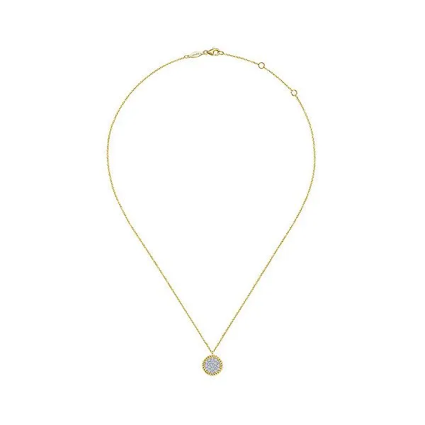 14K Yellow Gold Diamond Pavé twisted Rope Halo Necklace Image 2 Gray's Jewelers Bespoke Saint James, NY