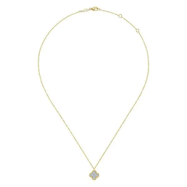 14K Yellow Gold Diamond Pendant Necklace Image 2 Gray's Jewelers Bespoke Saint James, NY