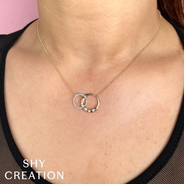 14K Two Tone White and Yellow Gold Diamond Circle Necklace Image 2 Gray's Jewelers Bespoke Saint James, NY