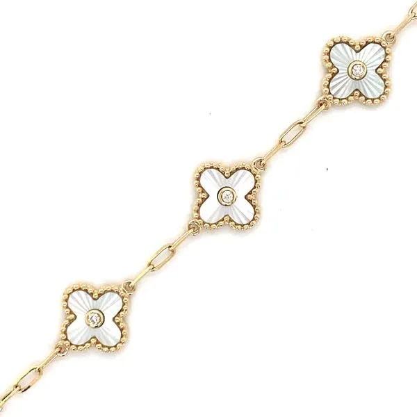 14K Yellow Gold Diamond Fluted Mother of Pearl Clover Bracelet Gray's Jewelers Bespoke Saint James, NY