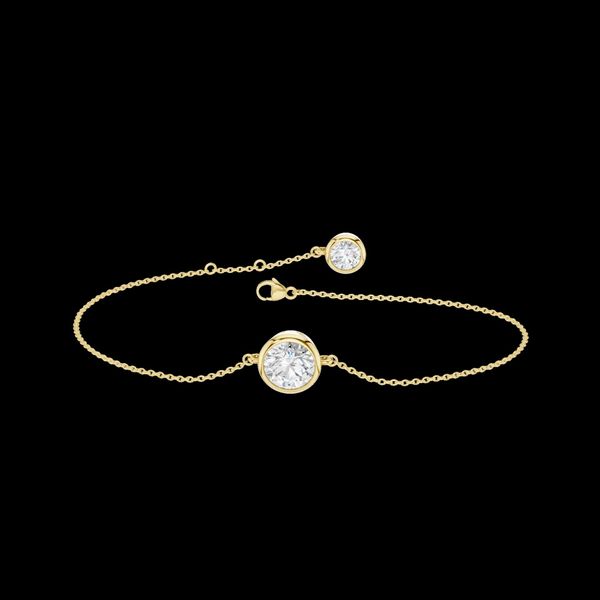 14K Yellow Gold Lab Grown Bezel-Set Solitaire Bracelet Gray's Jewelers Bespoke Saint James, NY