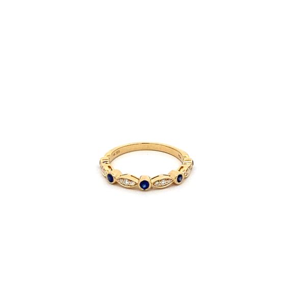 14K Yellow Gold Sapphire and Diamond Ring Gray's Jewelers Bespoke Saint James, NY