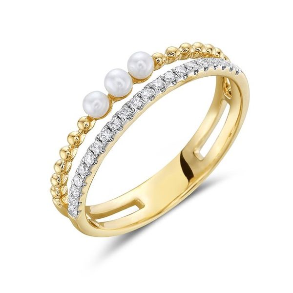 14K Yellow Gold Freshwater Pearl and Diamond Ring Gray's Jewelers Bespoke Saint James, NY