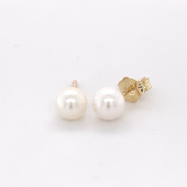 14K Yellow Gold Akoya Pearl Stud Earring Gray's Jewelers Bespoke Saint James, NY