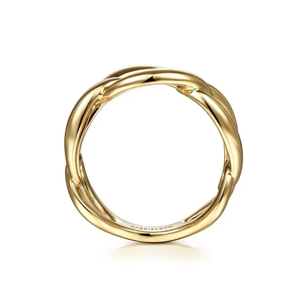 14K Yellow Gold Chain Link Ring Image 2 Gray's Jewelers Bespoke Saint James, NY