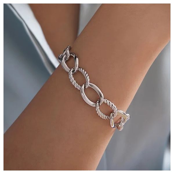 Sterling Silver Rope Link Chain Bracelet Image 3 Gray's Jewelers Bespoke Saint James, NY