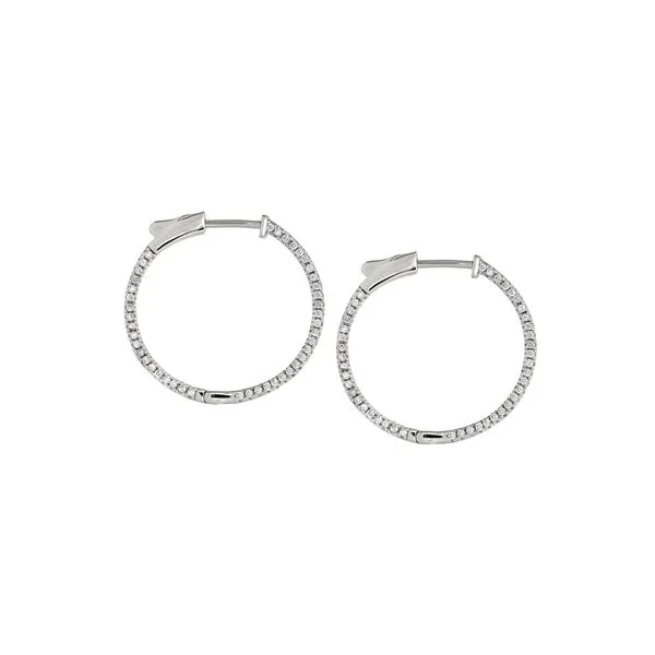 Kelly Waters Charm Gray's Jewelers Bespoke Saint James, NY