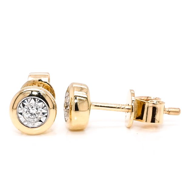 14KT Yellow Gold 0.18CTW Bezel Set Diamond Stud Earrings. Graziella Fine Jewellery Oshawa, ON