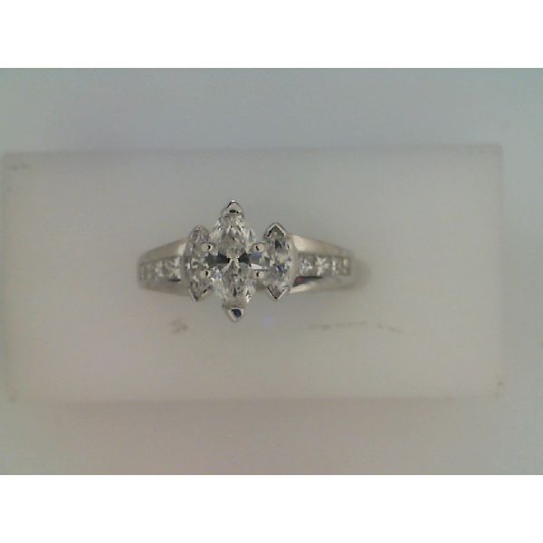 Complete Engagement Ring Gysbers Jewelry Waupun, WI