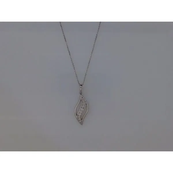 Diamond Necklace Gysbers Jewelry Waupun, WI
