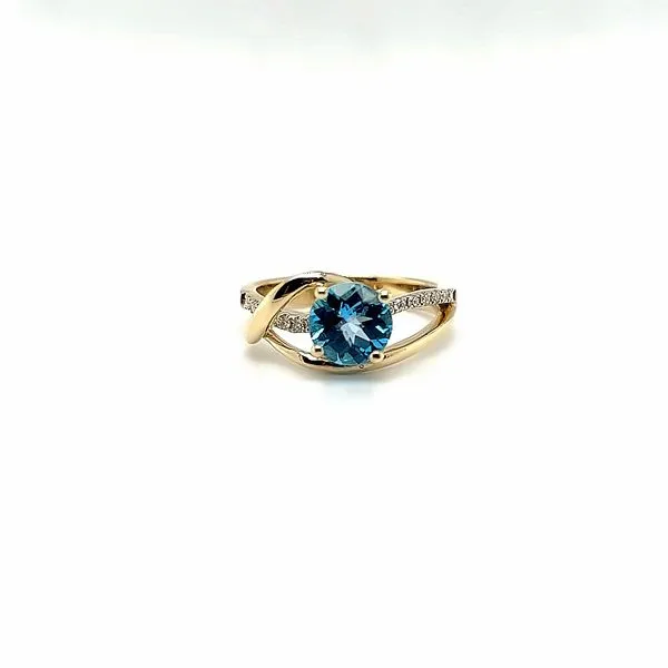 Gemstone Fashion Ring Gysbers Jewelry Waupun, WI