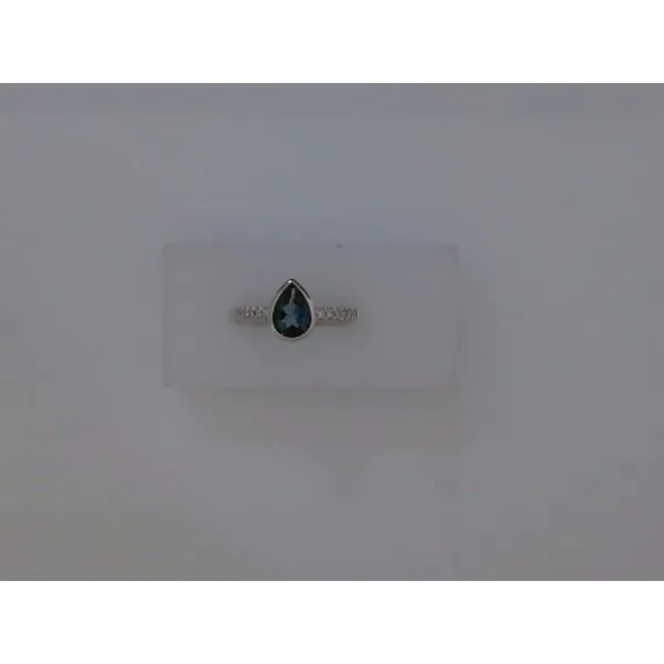 Gemstone Fashion Ring Gysbers Jewelry Waupun, WI