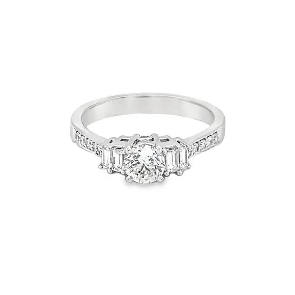 18K White Gold Diamond Engagement Ring