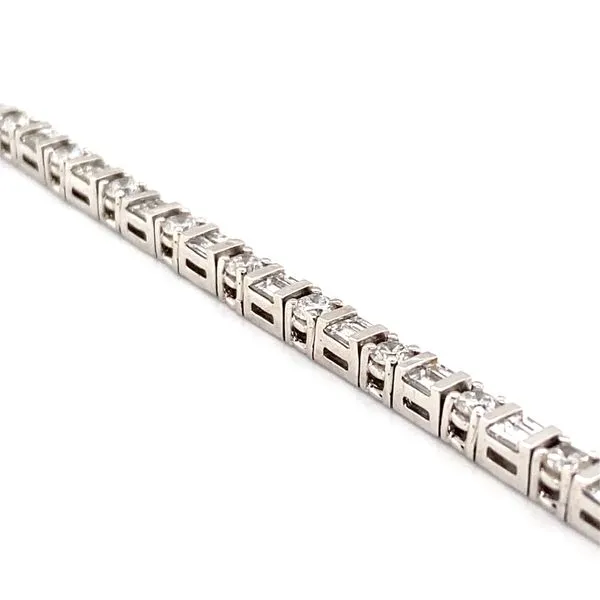 14K White Gold Mixed Diamonds Tennis Bracelet Image 2 Hannoush Jewelers, Inc. Albany, NY