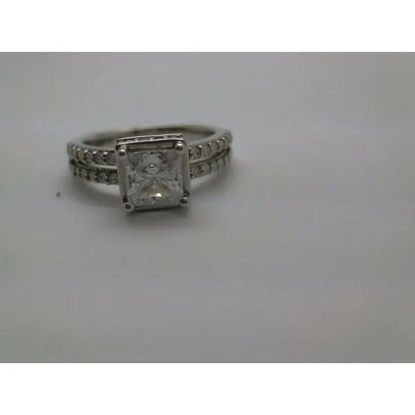 Ring Harkleroad Diamonds & Fine Jewelers Savannah, GA