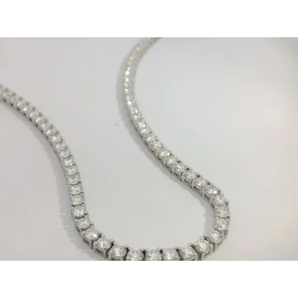Lab Diamond Necklace Harkleroad Diamonds & Fine Jewelers Savannah, GA