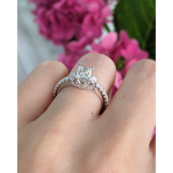 18KT White Gold 1.11ctw Diamond Engagement Ring Image 3 Harmony Jewellers Grimsby, ON
