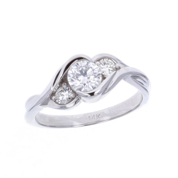 14KT White Gold 0.80ctw Diamond Estate Engagement Ring Harmony Jewellers Grimsby, ON