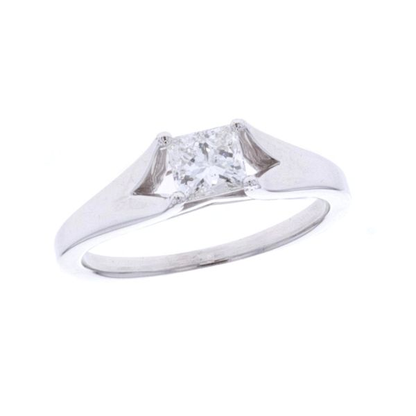 14KT White Gold 0.52ctw Canadian Diamond Solitaire Estate Engagement Ring Harmony Jewellers Grimsby, ON