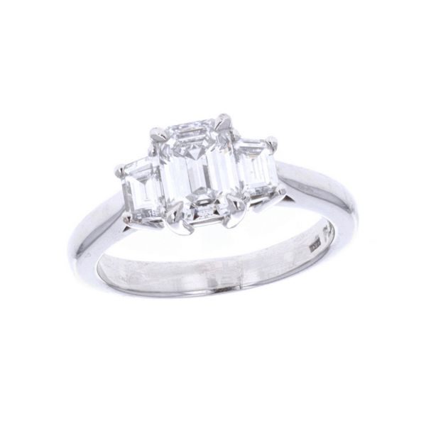 Platinum 1.41ctw Diamond Estate Engagement Ring Harmony Jewellers Grimsby, ON