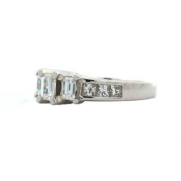 14KT White Gold 1.56ctw Diamond Estate Engagement Ring Image 2 Harmony Jewellers Grimsby, ON