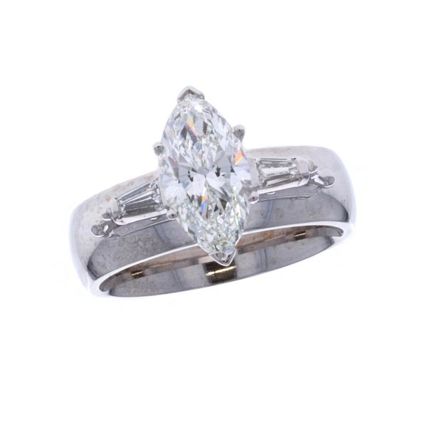 18KT White Gold 2.21ctw Diamond Estate Engagement Ring Harmony Jewellers Grimsby, ON