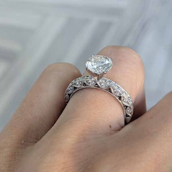 14KT White Gold 1.83ctw Diamond Estate Engagement Ring Image 4 Harmony Jewellers Grimsby, ON