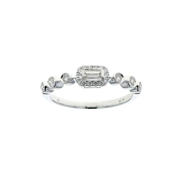 14KT White Gold 0.24ctw Diamond Band Harmony Jewellers Grimsby, ON