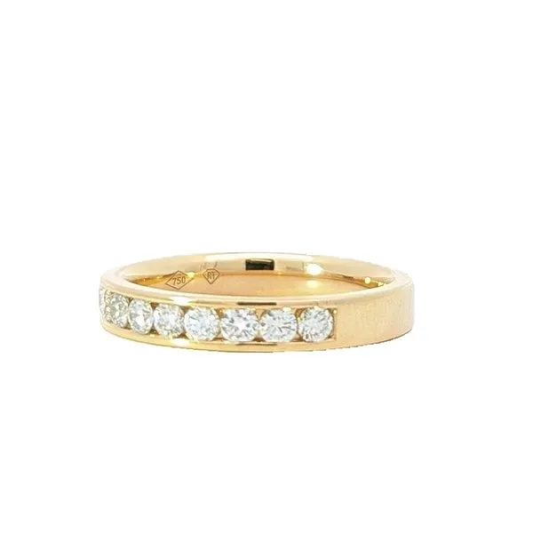 18K Yellow Gold Diamond Band Image 2 Harmony Jewellers Grimsby, ON