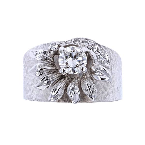 14-18KT White Gold Diamond Floral Estate Ring Harmony Jewellers Grimsby, ON