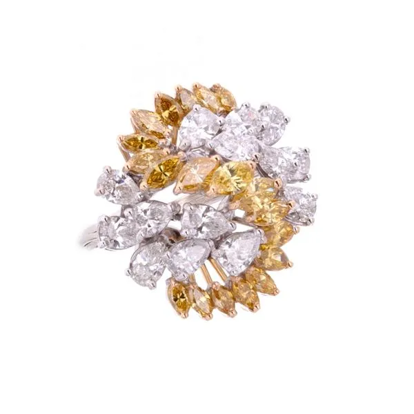 18KT Two-Tone 6.29ctw Diamond Estate Cluster Ring Harmony Jewellers Grimsby, ON