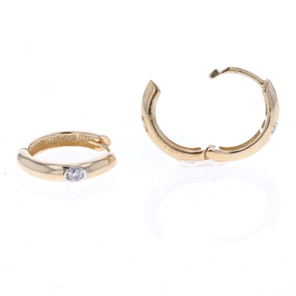 10KT Yellow Gold 0.4ctw Canadian Diamond Hoop Earrings Harmony Jewellers Grimsby, ON