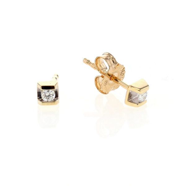 10KT Yellow Gold 0.06ctw Diamond Stud Earrings Harmony Jewellers Grimsby, ON
