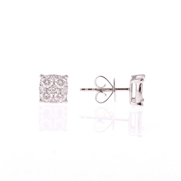 14KT White Gold 0.79ctw Diamond Illusion Earrings Harmony Jewellers Grimsby, ON