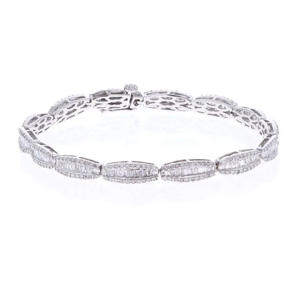 14KT White Gold 4.76ctw Diamond 7'' Estate Bracelet Harmony Jewellers Grimsby, ON