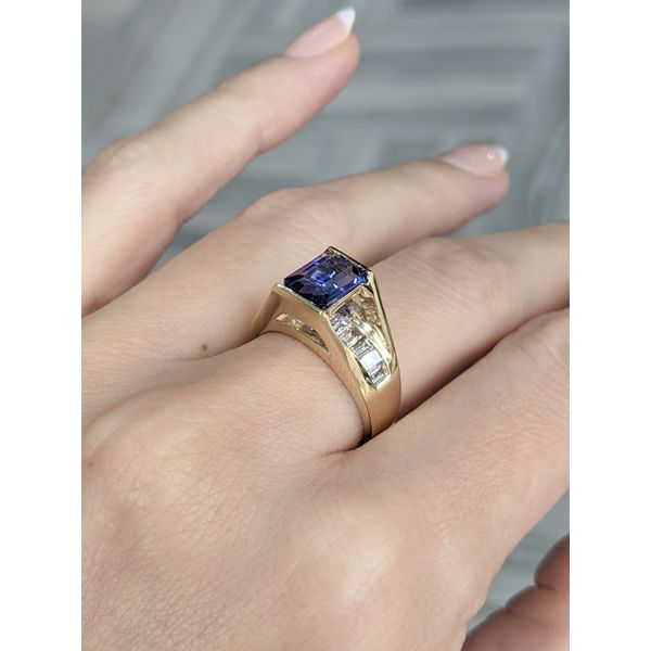 14KT Yellow Gold Natural Tanzanite and 0.74ctw Diamond Estate Ring Image 3 Harmony Jewellers Grimsby, ON