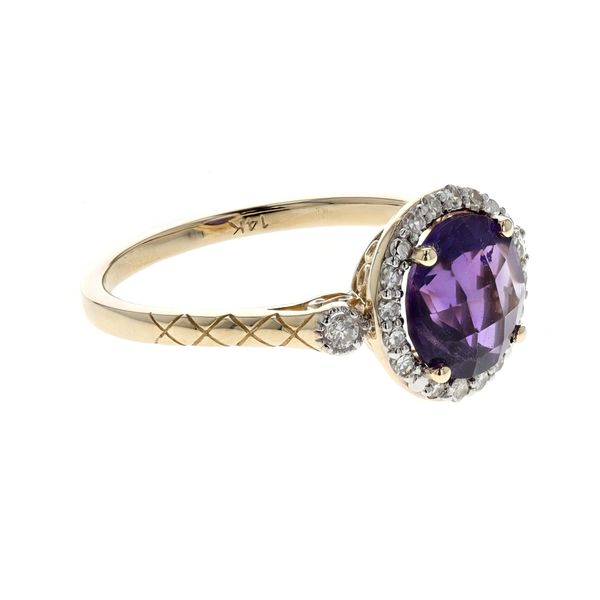 14KT Yellow Gold Amethyst and Diamond Estate Ring Image 2 Harmony Jewellers Grimsby, ON