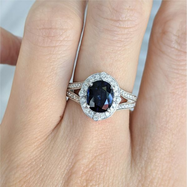 18KT White Gold Natural Blue Sapphire and 0.40ctw Diamond Estate Ring Image 2 Harmony Jewellers Grimsby, ON