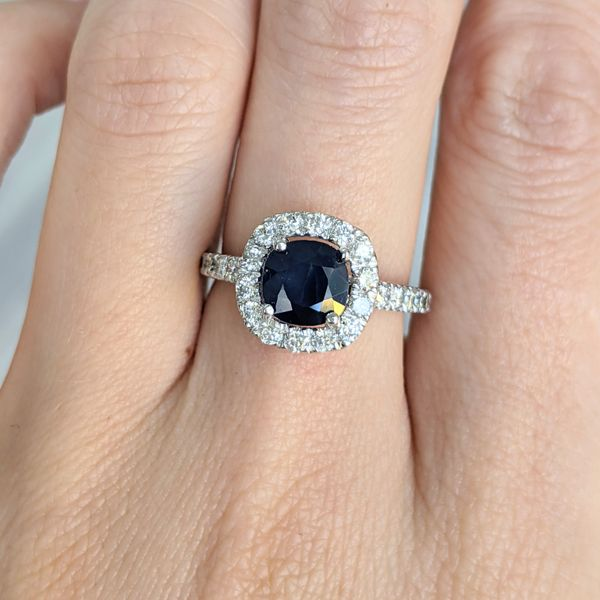 14KT White Gold Natural Blue Sapphire and 0.90ctw Diamond Estate Ring Image 2 Harmony Jewellers Grimsby, ON